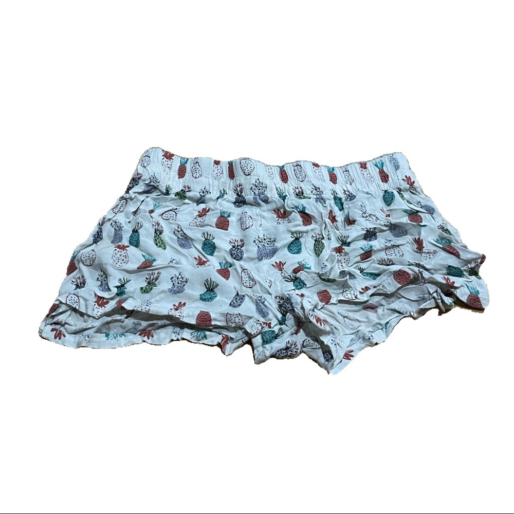 medium white papna lounge pineapple shorts